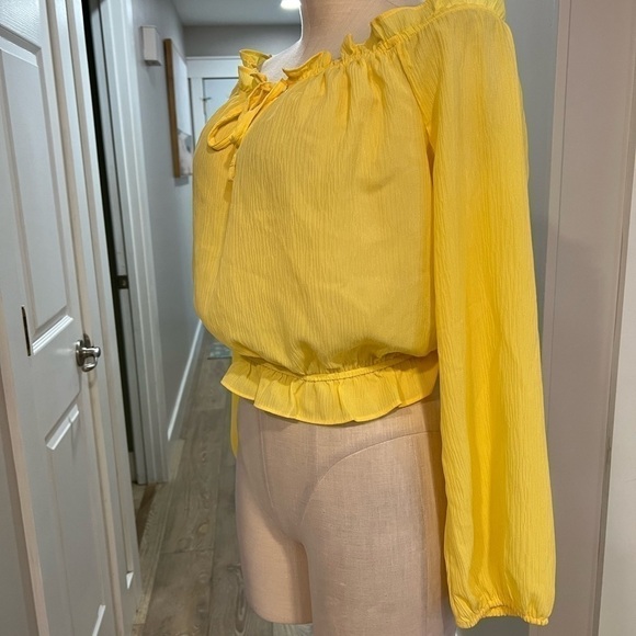 Guess Long Sleeve Delicate Smock Waist Off the Shoulder Yellow Top - Picture 5 of 12